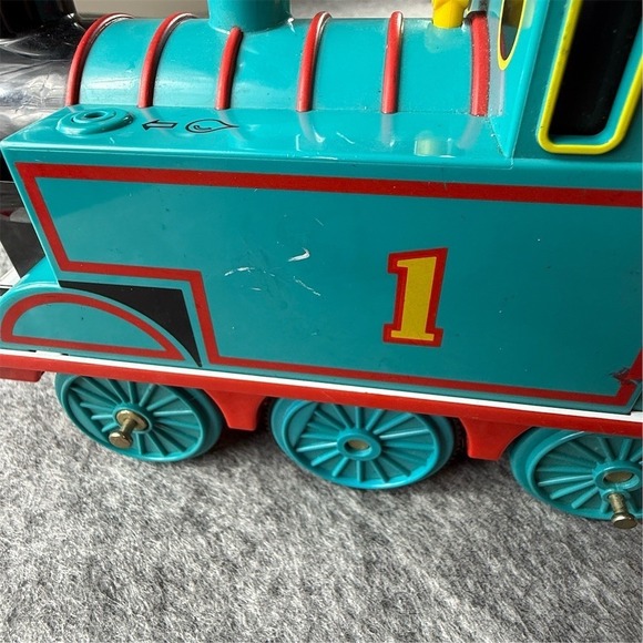Tomy 2005 Thomas the train Steam Along  Engine Motorized Battery Toy  9" Tested - Picture 16 of 16